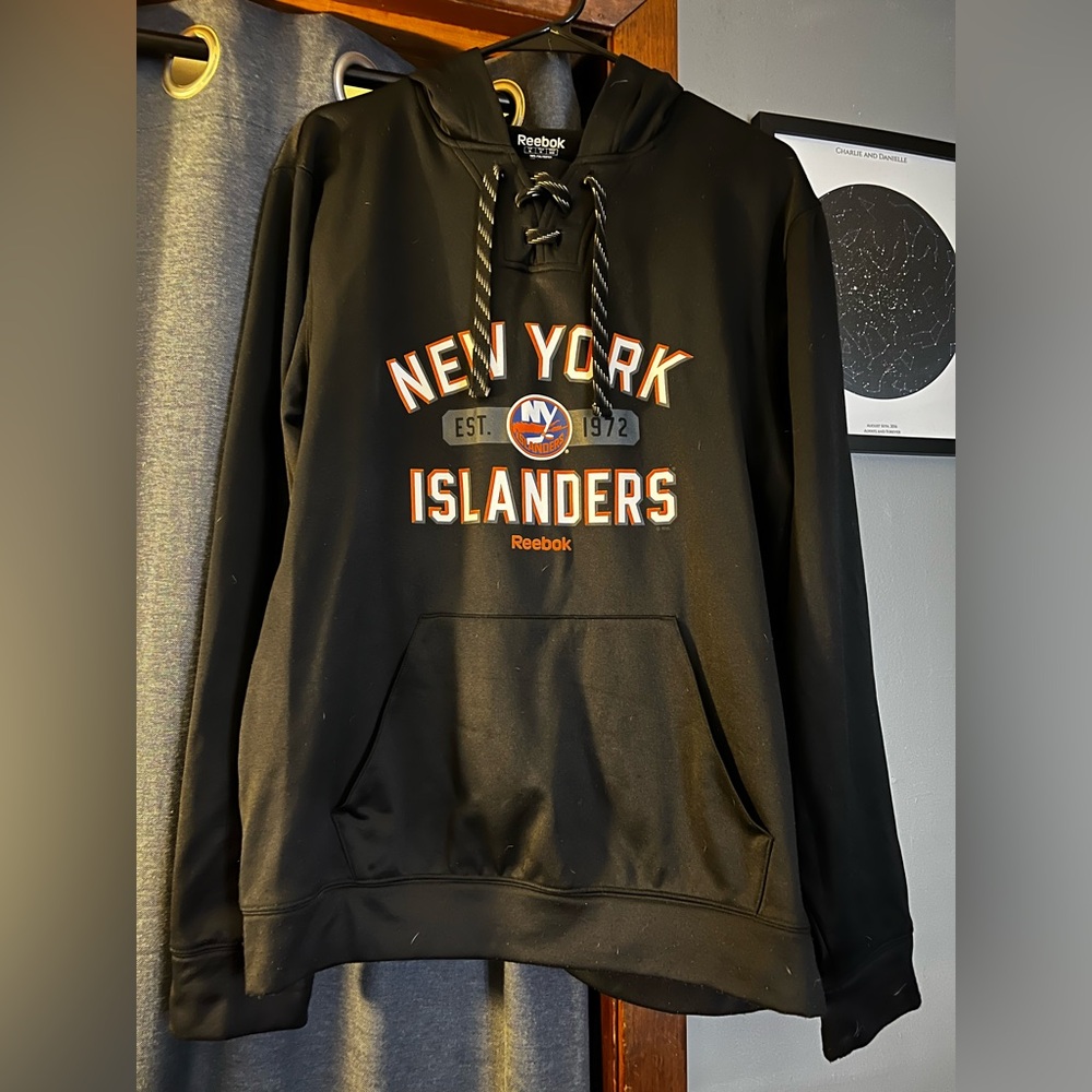 Reebok Black New York Islanders Pullover